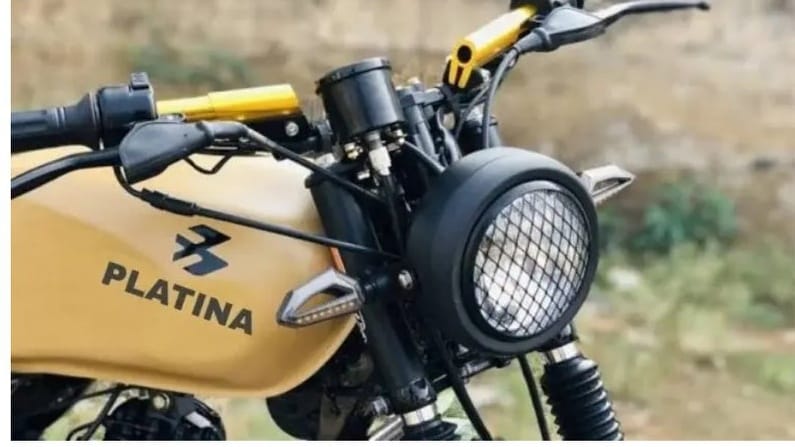Bajaj Platina 125 Launched as a Budget Commuter with High Mileage – Dhamaka Offer for Value-Focused Buyers 2 Bajaj Platina Headlight